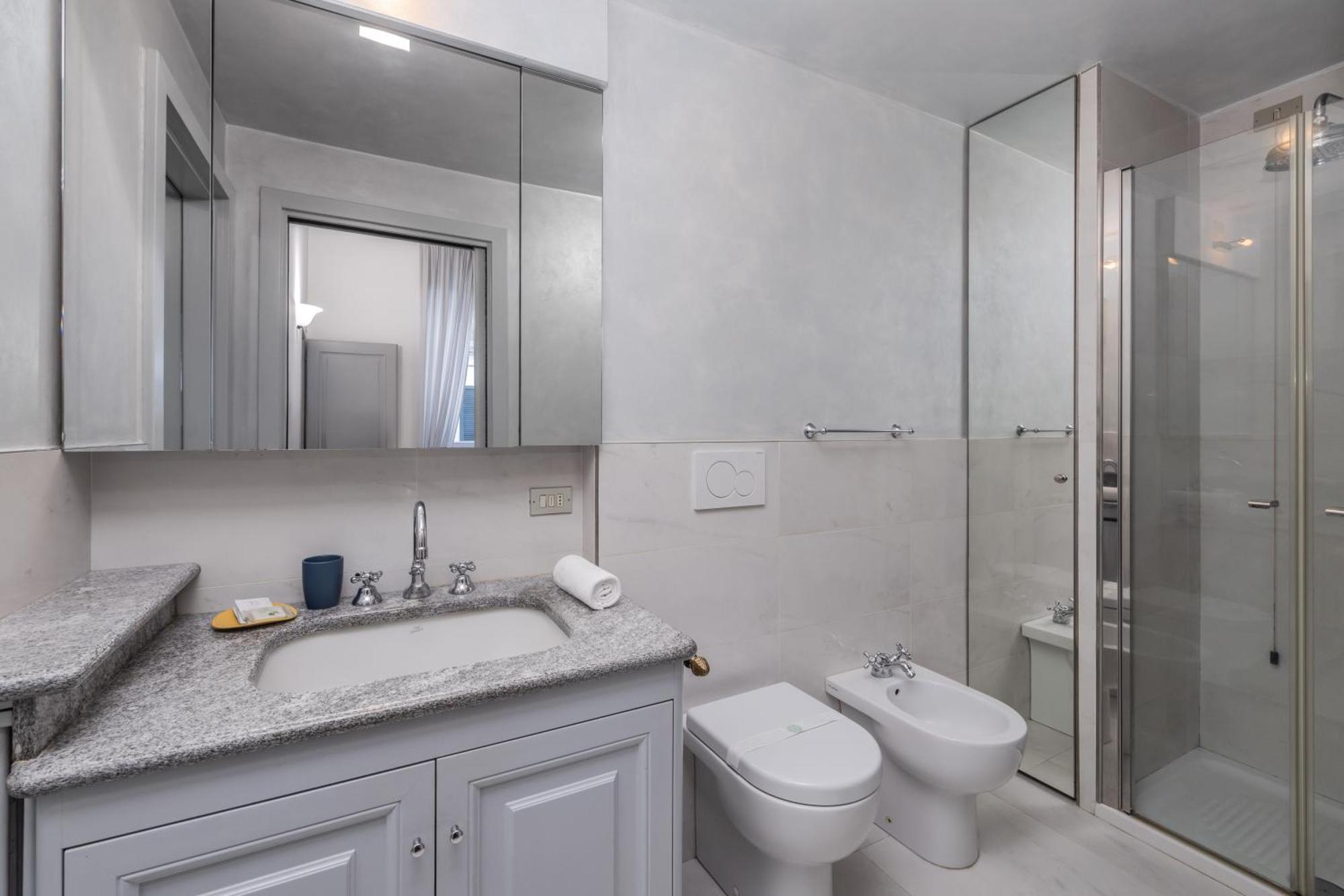 Ferienwohnung Brera Vicolo Fiori Mailand Exterior foto